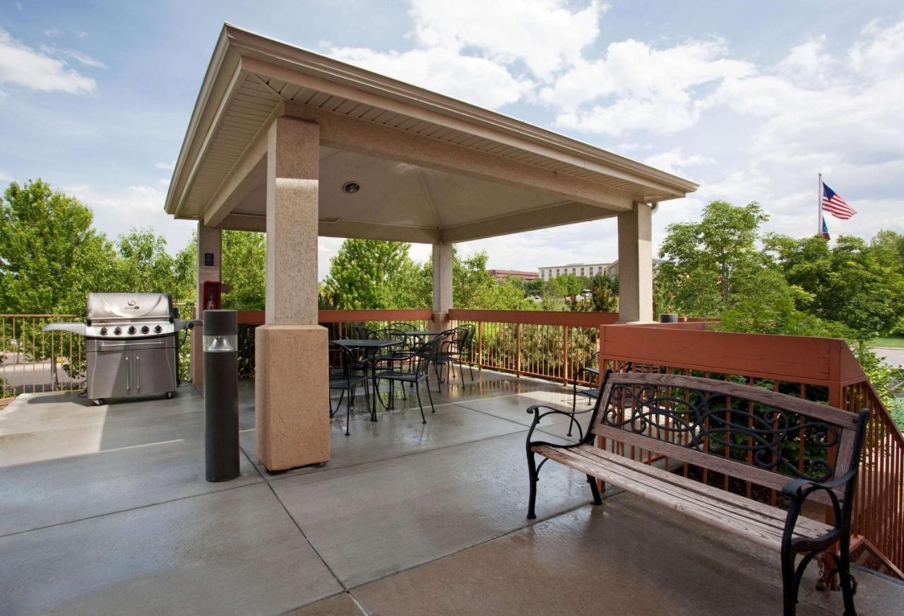 Sonesta Simply Suites Denver West Federal Center لاكيووود، لوس أنجليس، كاليفورنيا المظهر الخارجي الصورة