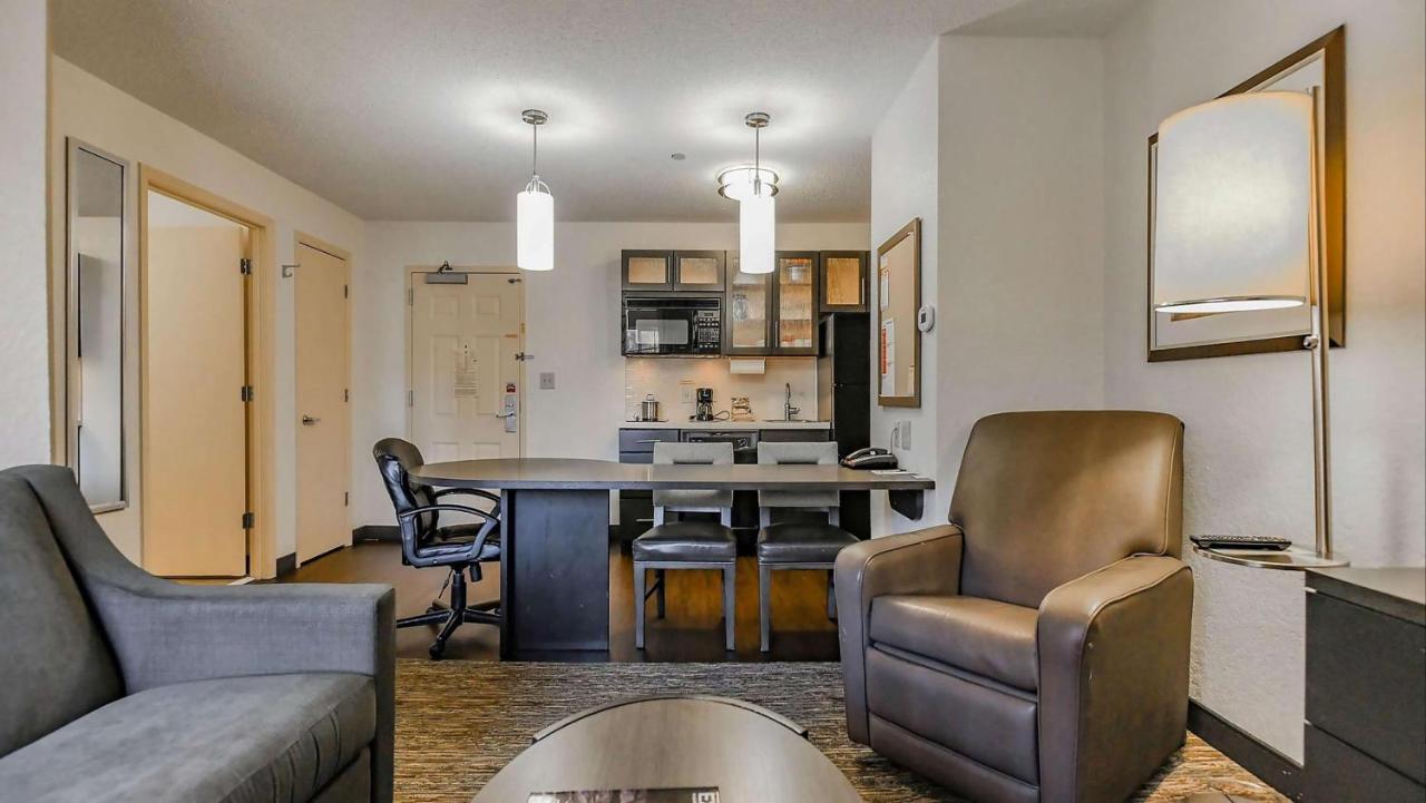Sonesta Simply Suites Denver West Federal Center لاكيووود، لوس أنجليس، كاليفورنيا المظهر الخارجي الصورة