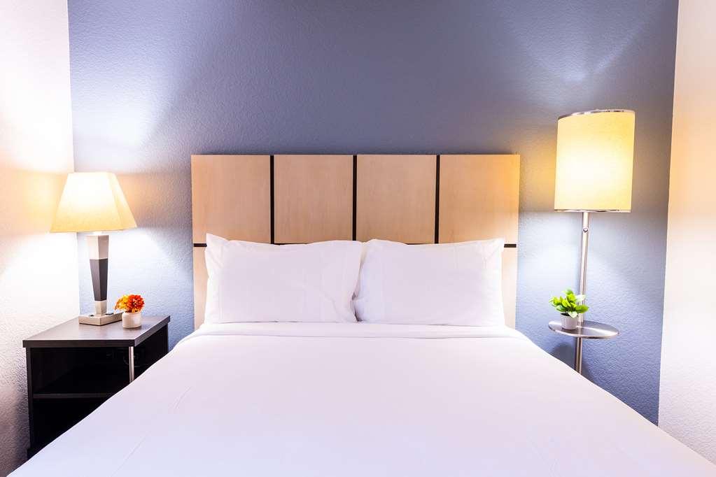 Sonesta Simply Suites Denver West Federal Center لاكيووود، لوس أنجليس، كاليفورنيا الغرفة الصورة